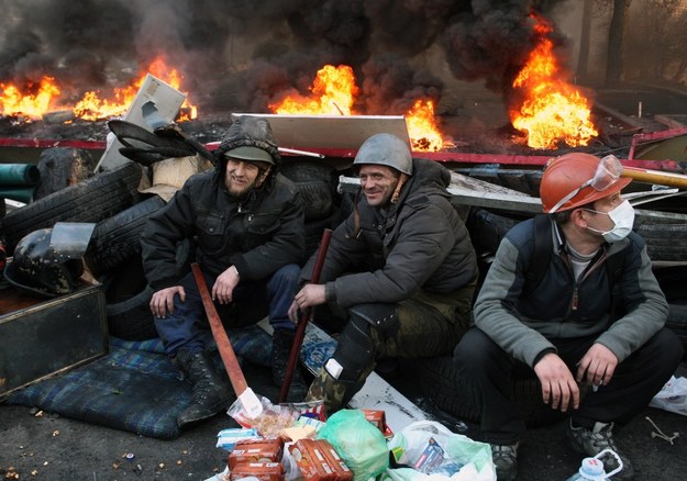 Przeciwnicy ukraińskich władz na Majdanie Niepodległości w Kijowie /IGOR KOVALENKO /PAP/EPA
