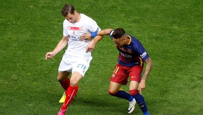 Przed Euro 2016: Grzegorz Krychowiak kontuzjowany! "Będę pauzował około 2 tygodni"