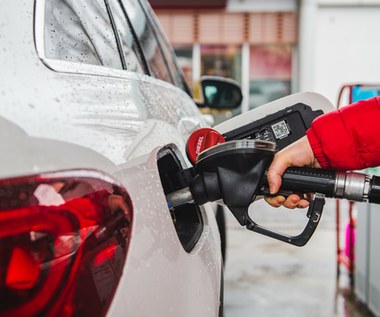 Przed majówką ceny paliw idą w górę. Najbardziej drożeje olej napędowy