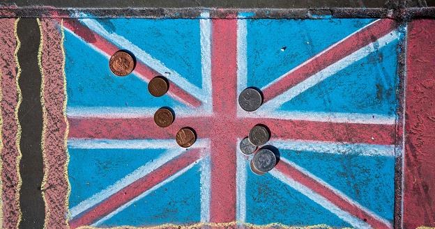 Przed referendum powszechnie twierdzono, że wyjście z UE zaszkodzi brytyjskiej gospodarce /AFP