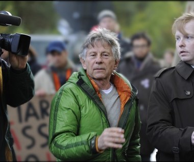 Przed zakończeniem pracy McAra ginie jednak w tajemniczych okolicznościach.