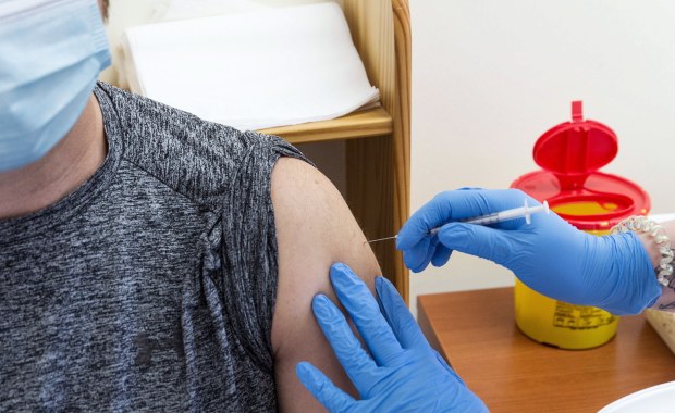 Przedłużenie unijnej umowy z firmą AstraZeneka pod znakiem zapytania