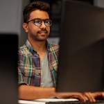 Przedsiębiorca z Indii zastąpił pracowników chatbotem. Chwali efekty