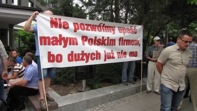 Przedsiębiorcy oszukani przy budowie A4 przyjechali do Sejmu