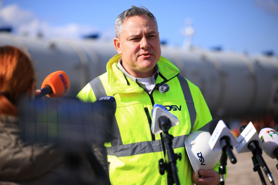 Przedstawiciel operatora logistycznego DSV - Global Transport and Logistics Grzegorz Samoć /Szymon Łabiński /PAP