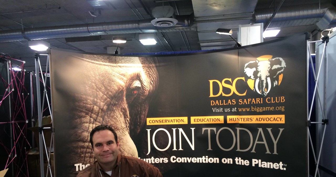 Przedstawiciele Dallas Safari Club po zorganizowaniu aukcji zwołali specjalną konferencję, na której tłumaczyli, jak zamierzają ratować nosorożce /Dallas Safari Club /materiały prasowe