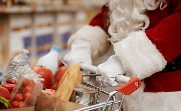 Przedświąteczna gorączka zakupów. Ekspert radzi, jak nie stracić głowy i pieniędzy