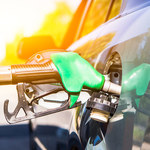 Przedwakacyjne podwyżki cen paliw w rafineriach i na stacjach