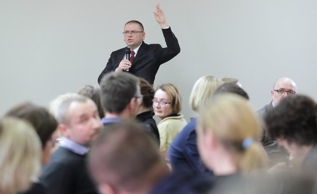 "Przejaw arogancji" i "rażące przekroczenie uprawnień". Adwokaci o zachowaniu sędziego Nawackiego