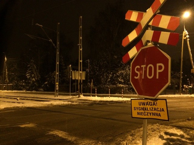 Przejazd kolejowy w podwarszawskiej Granicy /Michał Dobrołowicz /RMF FM