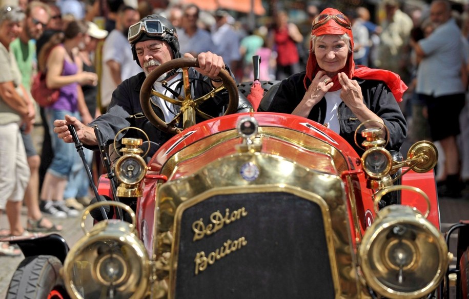 "Przejażdżka Berthy Benz" – rajd zabytkowych samochodów wyprodukowanych przed 1935 rokiem (zdjęcie archiwalne z 2008 roku) /RONALD WITTEK /PAP/EPA