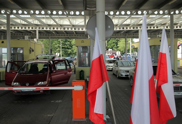 Przejście graniczne w Gronowie na zdjęciu ilustracyjnym / 	Tomasz Waszczuk    /PAP