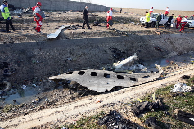 Przekazano wyniki analizy czarnych skrzynek z zestrzelonego ukraińskiego samolotu /Abedin Taherkenareh   /PAP/EPA