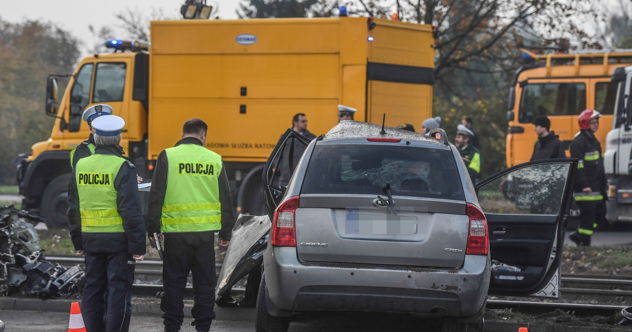 Przekraczanie prędkości prowadzi do wypadku /Łukasz Gdak/Polska Press /East News