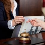​Przekroczyłeś dobę hotelową? Hotel nie ma prawa naliczyć ci całej następnej