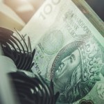 ​Przelewy w Wigilię, święta i Nowy Rok. Sprawdź, kiedy pieniądze dotrą na konto