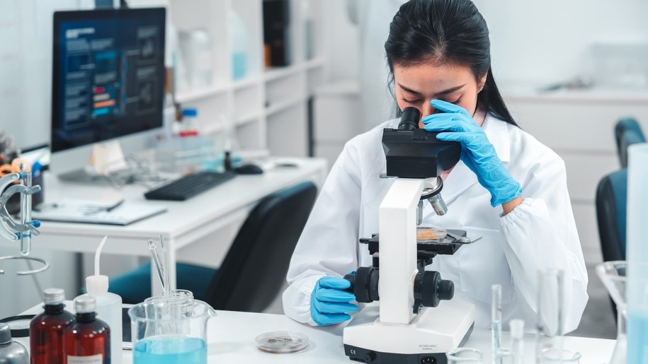 Przełom w medycynie? Naukowcy opracowali nową terapię /Shutterstock