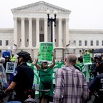 Przełomowa decyzja Sądu Najwyższego USA w sprawie aborcji