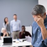 Przełomowe orzeczenie brytyjskiego trybunału. "Wzdychanie może stanowić mobbing"