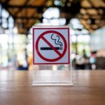 Przełomowe zakazy palenia i sprzedaży papierosów. "Pokolenie wolne od tytoniu"