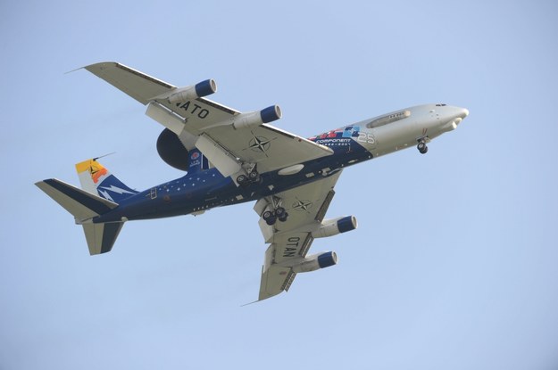 Przelot samolotu AWACS podczas Międzynarodowych Pokazów Lotniczych Air Show w Radomiu /Piotr Polak /PAP