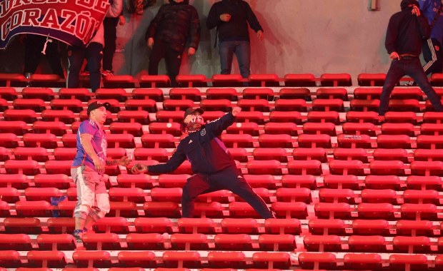 Przemoc na trybunach i przerwany mecz. Prezydent zabrał głos