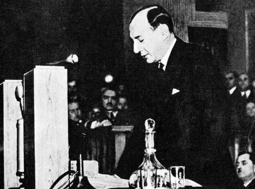 Przemówienie ministra Józefa Becka w Sejmie 5 maja 1939 roku /Reprodukcja: Marek Skorupski /Agencja FORUM