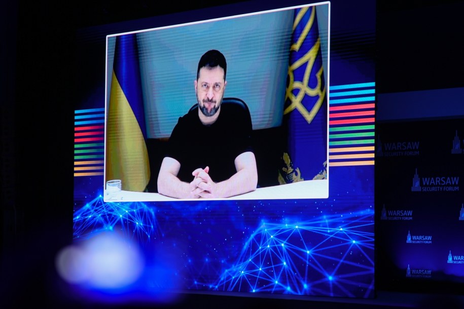 Przemówienie prezydenta Ukrainy Wołodymyra Zełenskiego transmitowane na Warsaw Security Forum / 	Leszek Szymański    /PAP