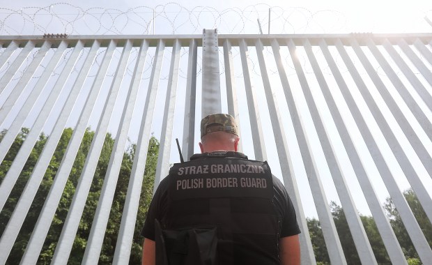 Przemycali imigrantów przez granicę. Zostali zatrzymani 