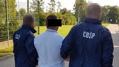 Przemycili ok. 600 cudzoziemców. Zarzuty dla czterech osób