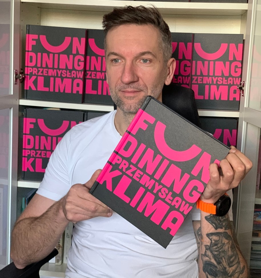 Przemysław Klima i jego książka "Fun dining" /Marta Greczka /