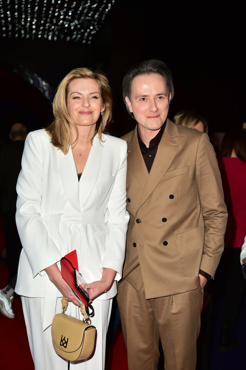Przemysław Stippa wraz z żoną na premierze filmu "Filip" / Artur Zawadzki/REPORTER  /East News