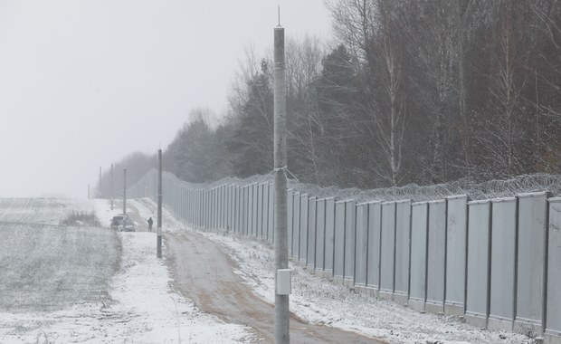 Przemytnicy migrantów oskarżeni. Za przewiezienie do Niemiec brali 10-13 tys. dolarów