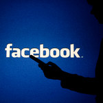 Przemytnicy oferują na Facebooku przeprawę przez kanał La Manche