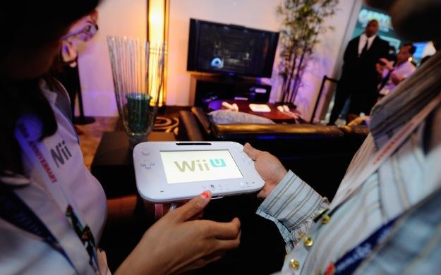 Przenośny kontroler Wii U, przypominający tablet, będzie można zabrać ze sobą, by grać dalej /AFP