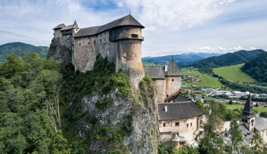 Przepiękna twierdza zbudowana na skale. Nigdy nie została zdobyta