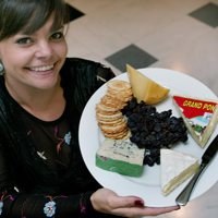 Przepis na smażony ser pochodzi z 1899 roku, co świadczy o ciągłości wielkopolskiej tradycji. /AFP