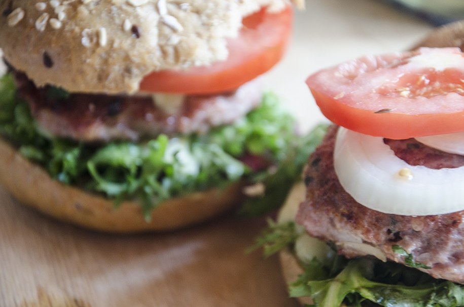 Przepis na zdrowego burgera /Malwina Zaborowska /RMF FM