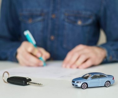Przepisanie ubezpieczenia OC: ile czasu na ubezpieczenie samochodu po zakupie ma nabywca?