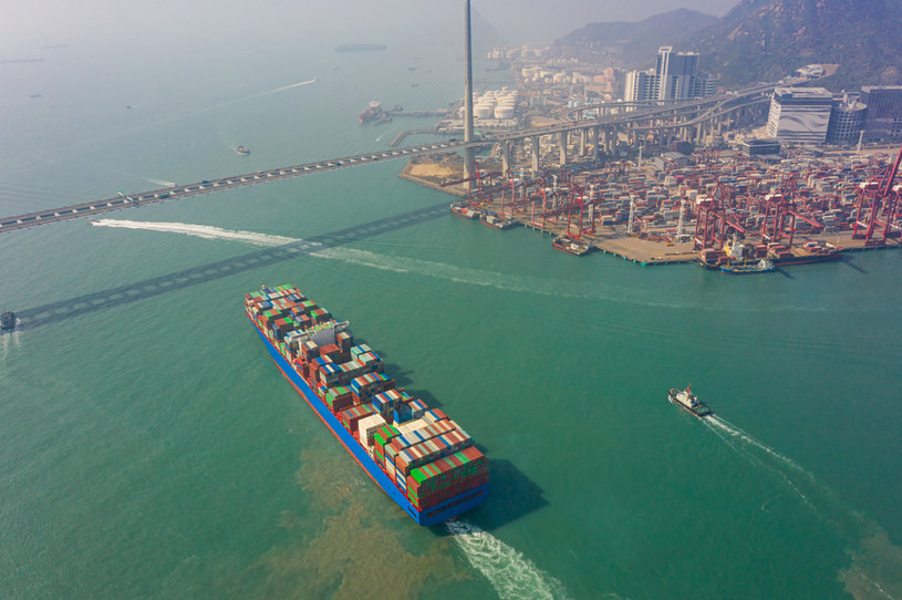 Przepływ towarów z Chin może spowolnić. Winna polityka „zero covid” /123RF/PICSEL