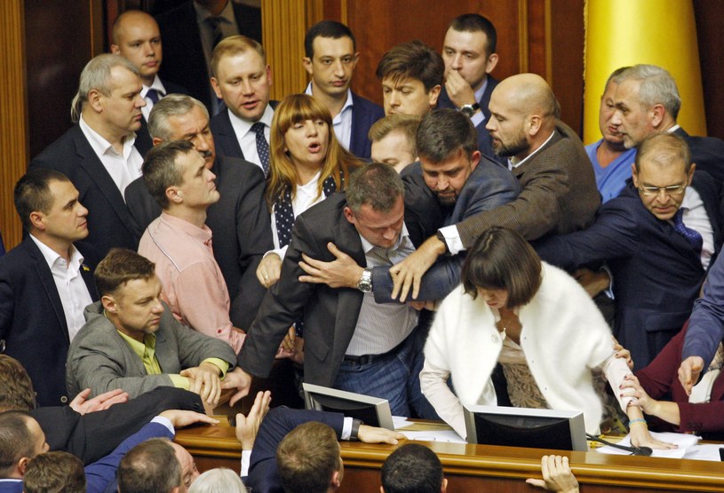 Przepychanki w ukraińskim parlamencie /STEPAN FRANKO /PAP/EPA