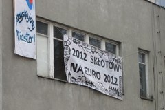 Przepychanki ze squatterami w Warszawie