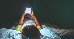 Przerażające wiadomości na czacie. Kontakt się urwał, gdy "wujek" wszedł do pokoju