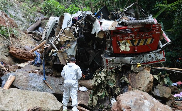 Przerażający wypadek autobusu szkolnego. Wiele ofiar