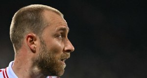 Przerwany mecz. ​Eriksen znowu padł na murawę