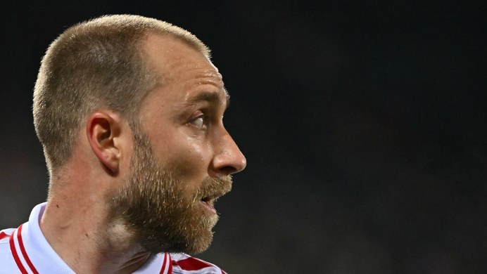 Przerwany mecz. ​Eriksen znowu padł na murawę