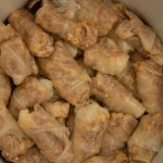 Przestań zawijać gołąbki. Sposobem mojej babci zrobisz je szybciej i lepiej