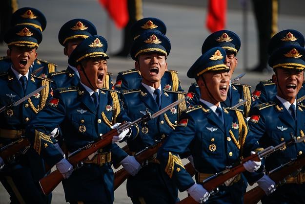 Przestańmy być naiwni - Chiny to nadal bolszewia. Nz. żołnierze Chińskiej Armii Ludowo-Wyzwoleńczej /EPA