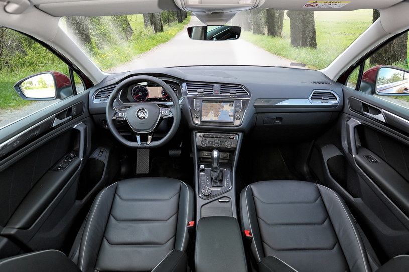 Przestronne wnętrze i pojemny bagażnik to cechy wyróżniające VW Tiguana /materiały prasowe