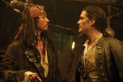 Przesympatyczny Jack Sparrow (Johnny Depp) znów ma kłopoty /